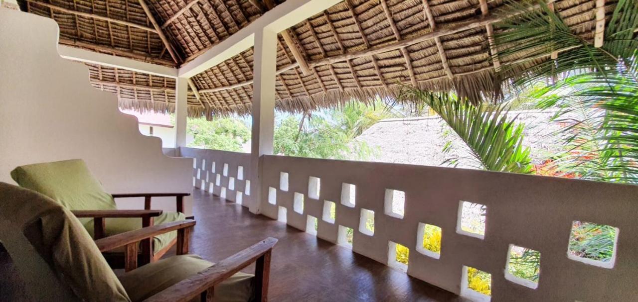 Bahati Villa Kiwengwa  Exteriör bild