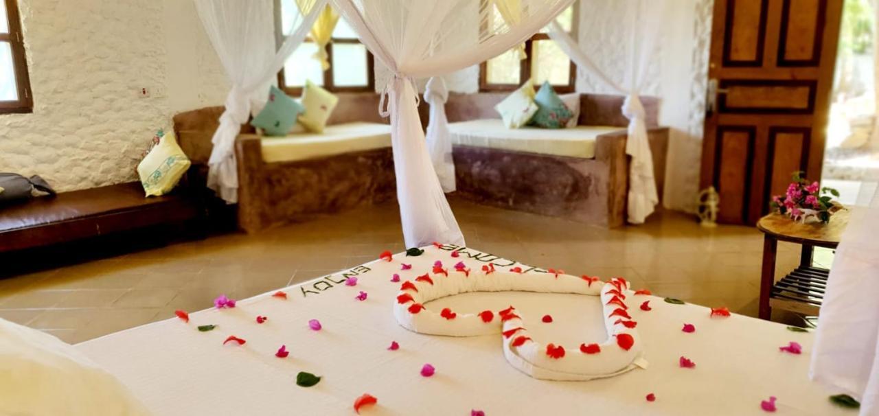 Bahati Villa Kiwengwa  Exteriör bild