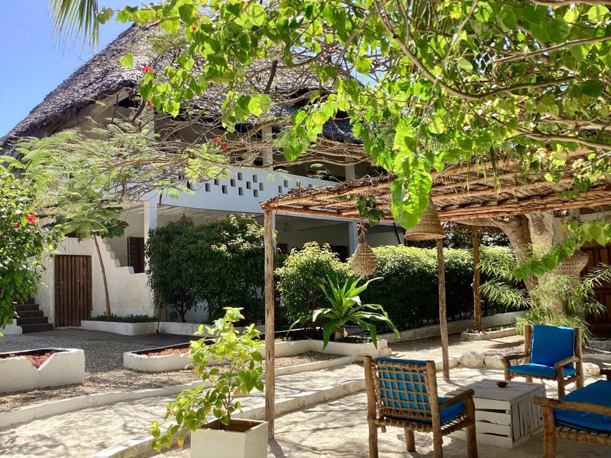 Bahati Villa Kiwengwa  Exteriör bild