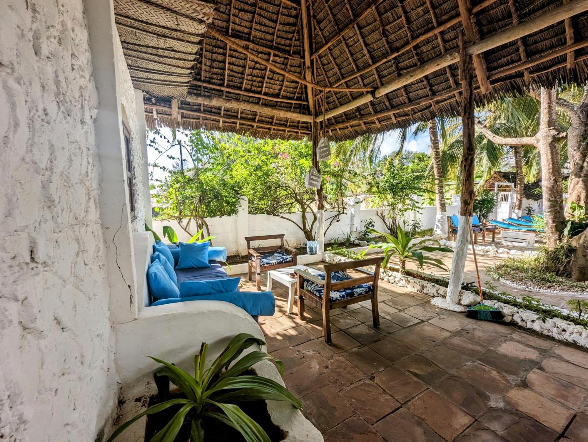 Bahati Villa Kiwengwa  Exteriör bild
