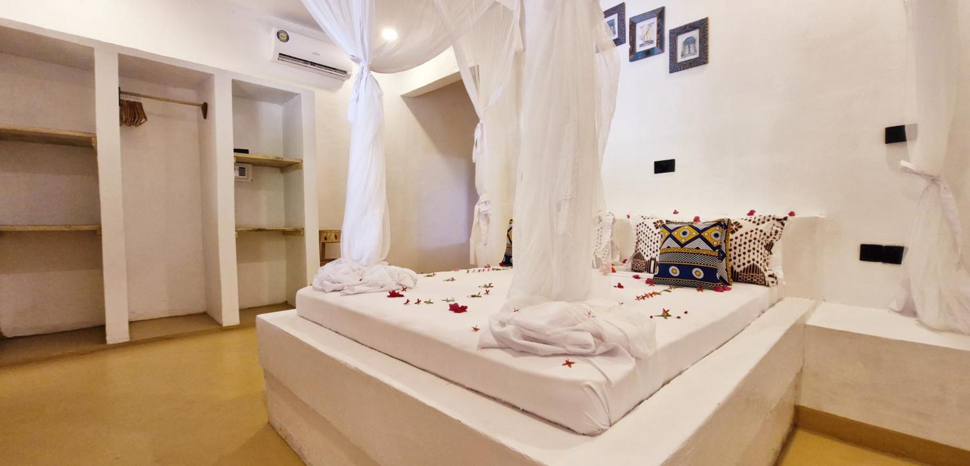 Bahati Villa Kiwengwa  Exteriör bild