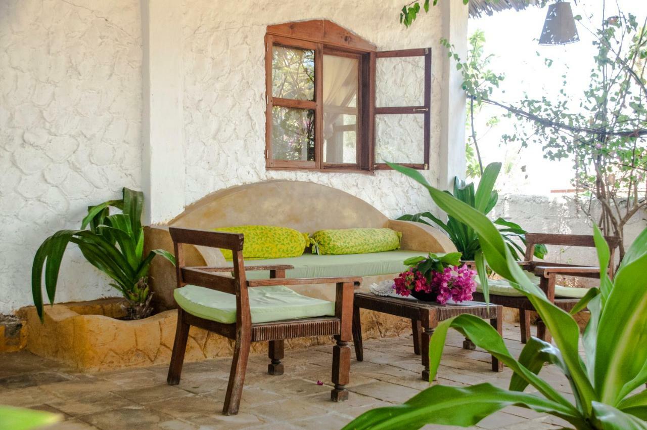 Bahati Villa Kiwengwa  Exteriör bild